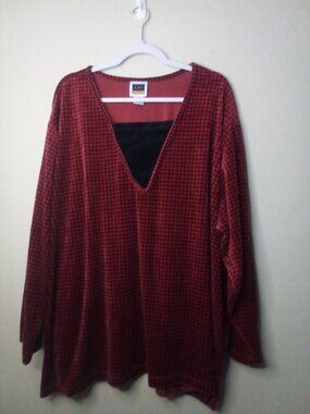 CST Sport Shirt Women 4X Long Sleeve Velvet Plaid Red Black